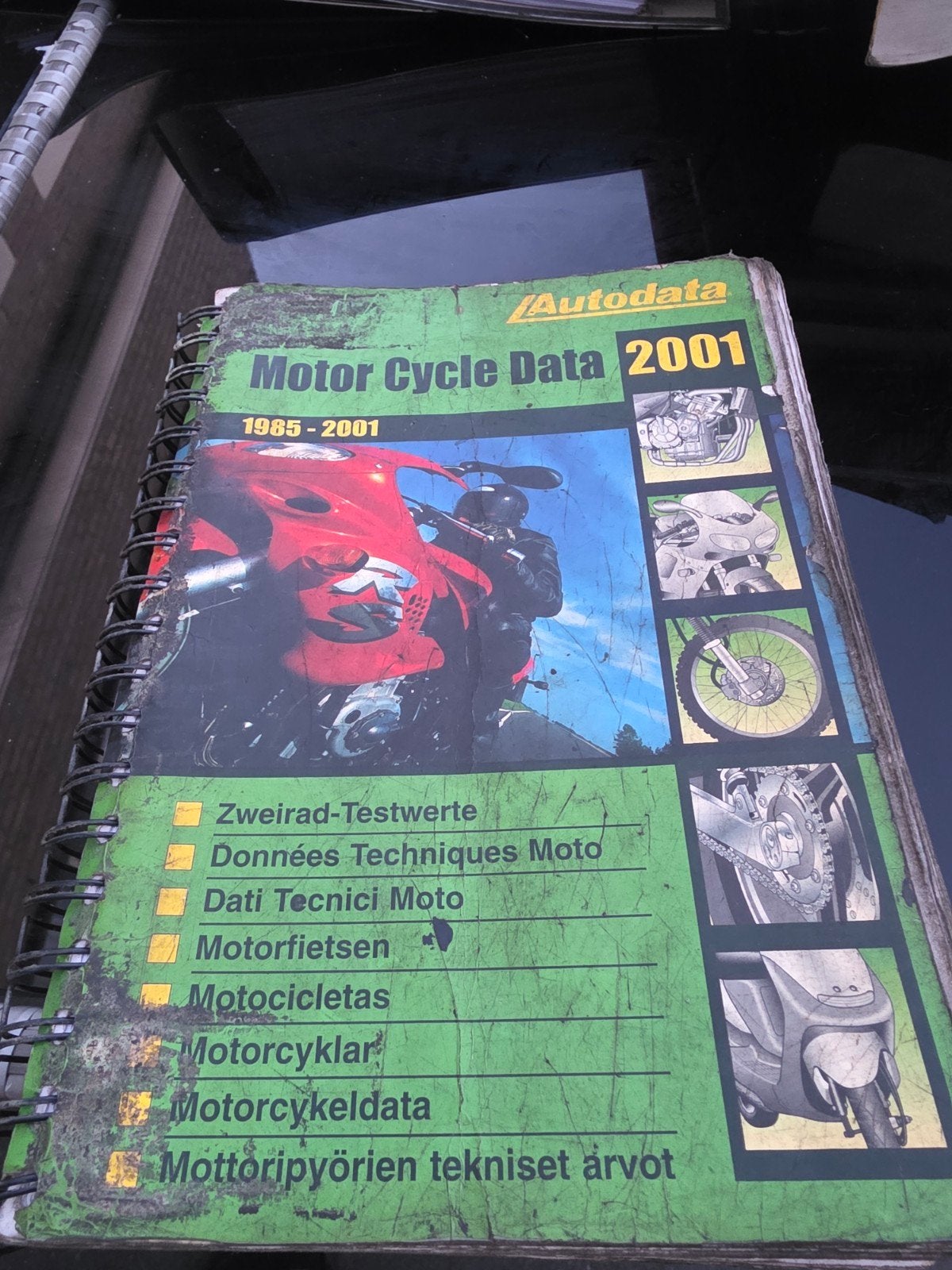 Autodata Motor Cycle Data 1985-2001 Werkplaatshandboek, Ophalen