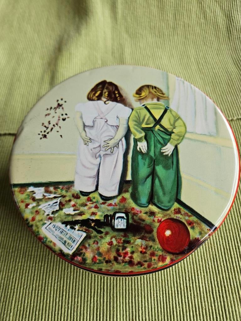 Retro trommel/ blik met twee kindjes, Ophalen of Verzenden, Gebruikt, Overige