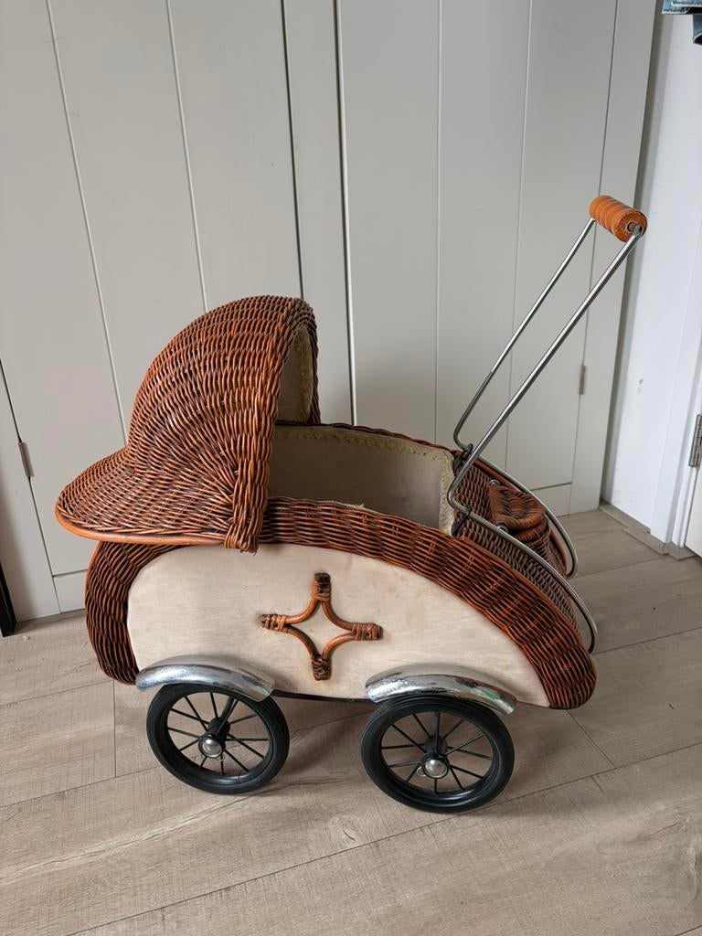Echte oude bijzondere poppenwagen, Ophalen of Verzenden