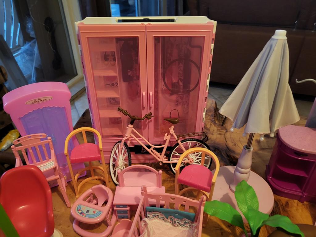 Barbie Meubels - Diverse Stukken voor Poppenhuis, Ophalen of Verzenden, Gebruikt, Toebehoren