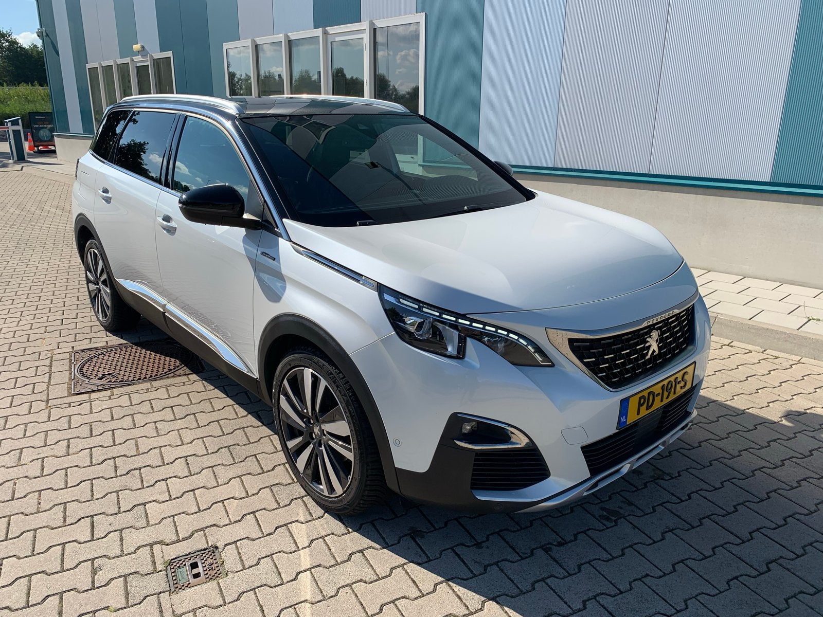 Peugeot 5008 1.2 Puretech 130pk, Voorwielaandrijving, 1199 cc, 1290 kg, 7 stoelen