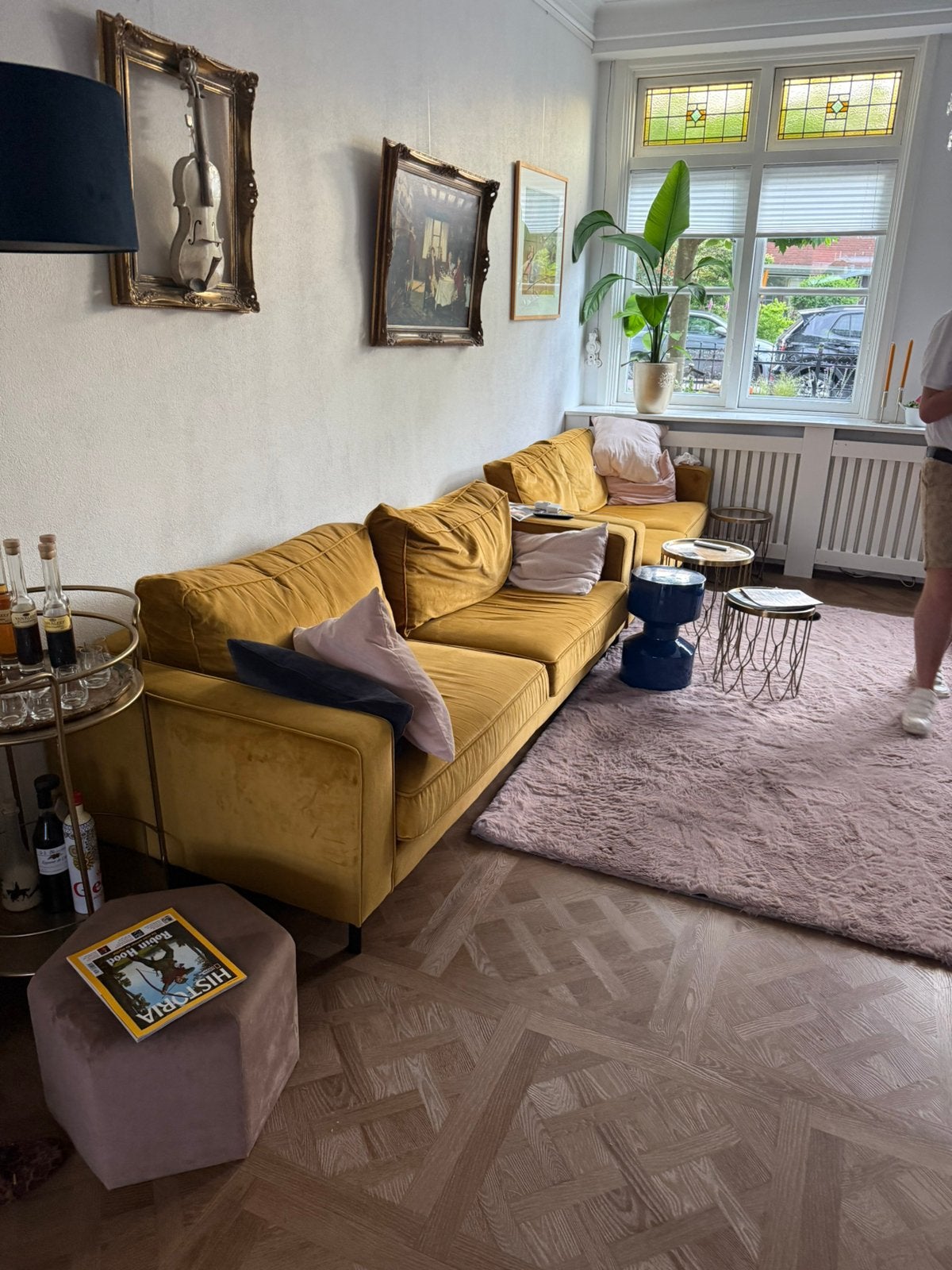 Genruikte  oker gele velours bank, Ophalen of Verzenden, Gebruikt, Stof