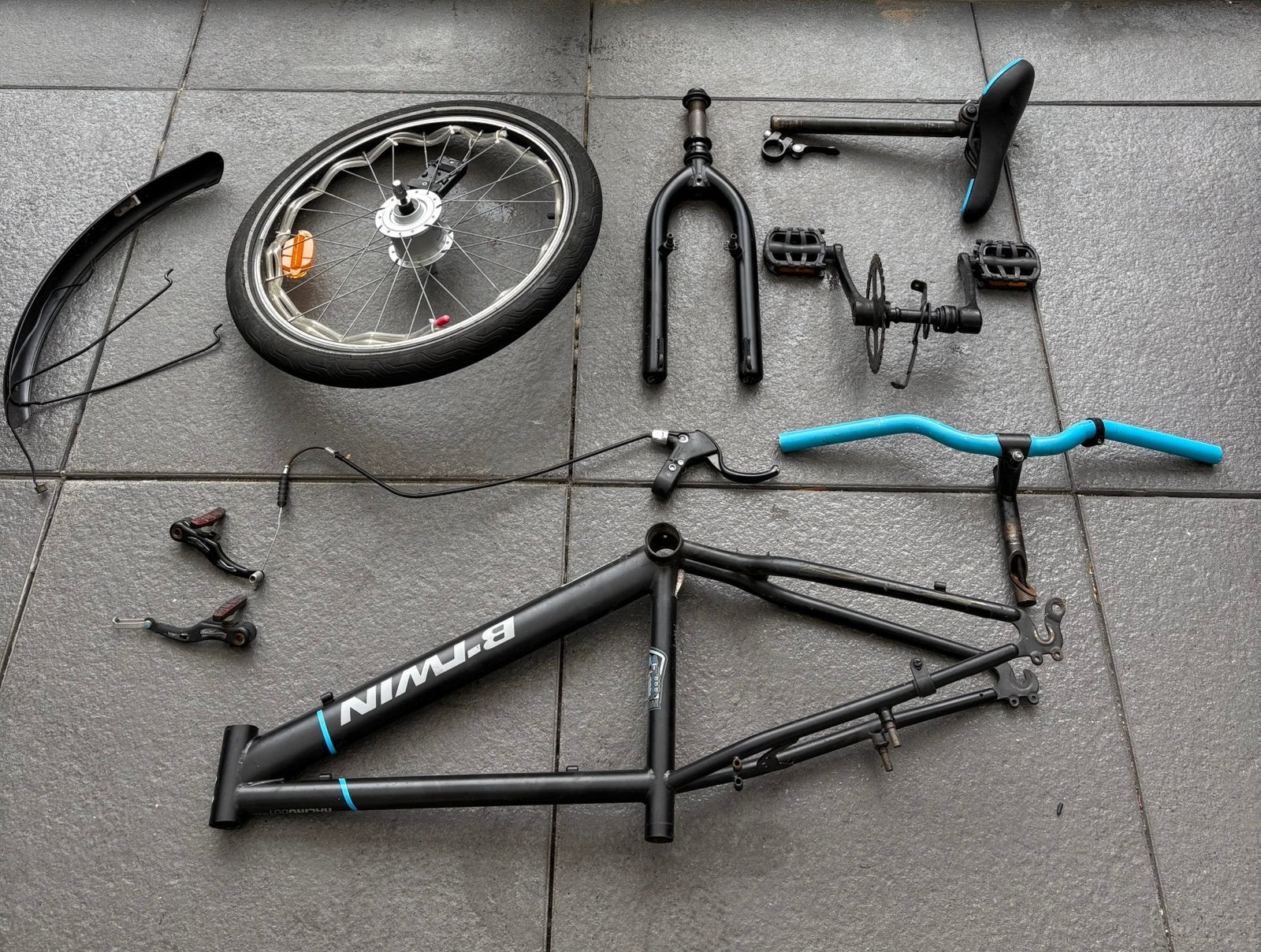 Fiets onderdelen lees beschrijving, Ophalen, Zo goed als nieuw