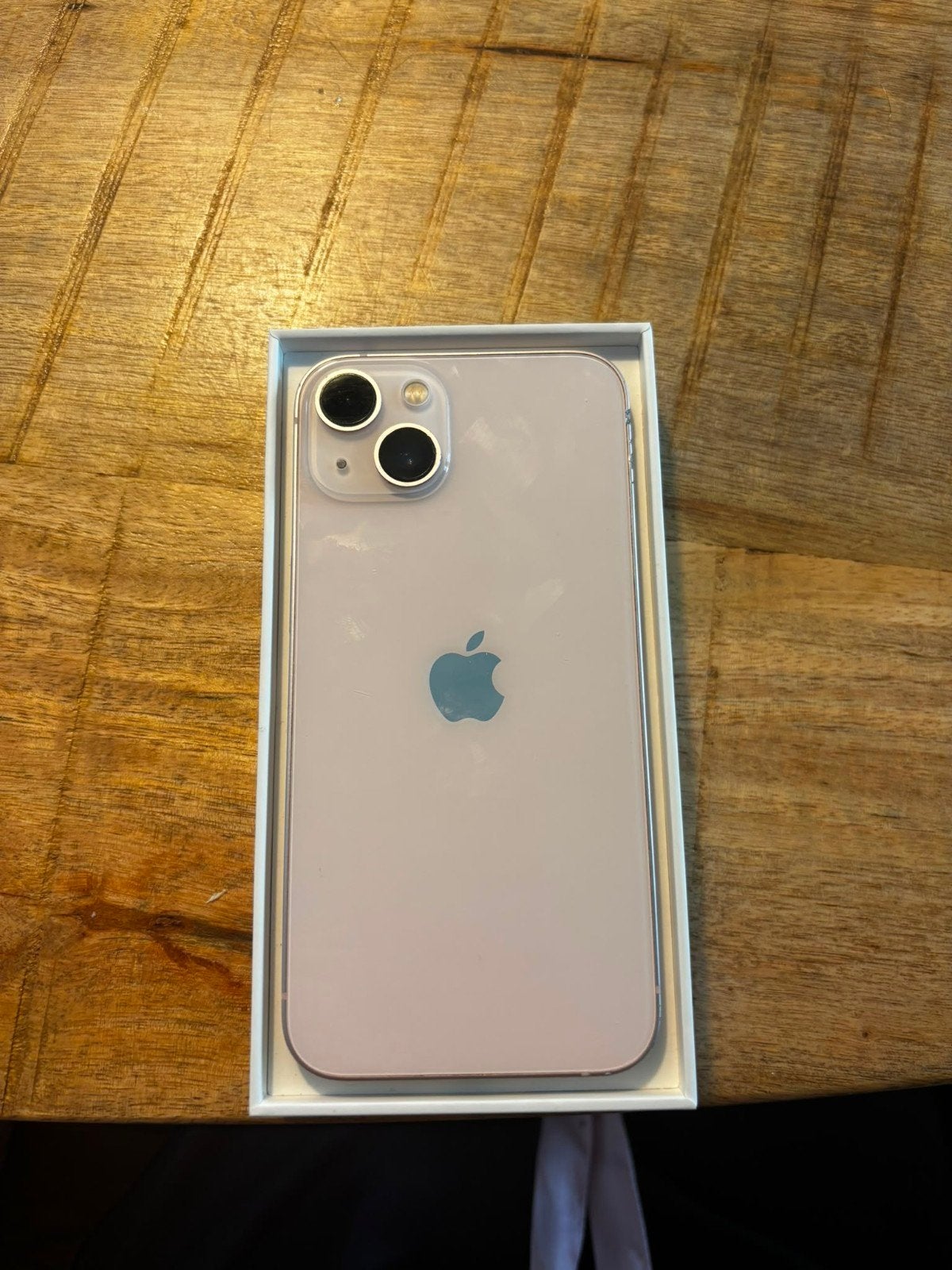 iPhone 13 - Lichte beschadiging zijkant en hoekje, Ophalen of Verzenden, Gebruikt, IPhone 13
