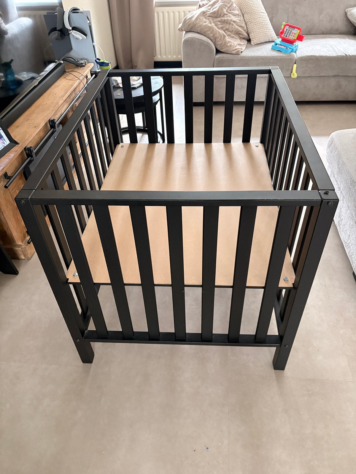 TWF Baby box zwart, Ophalen, Zo goed als nieuw