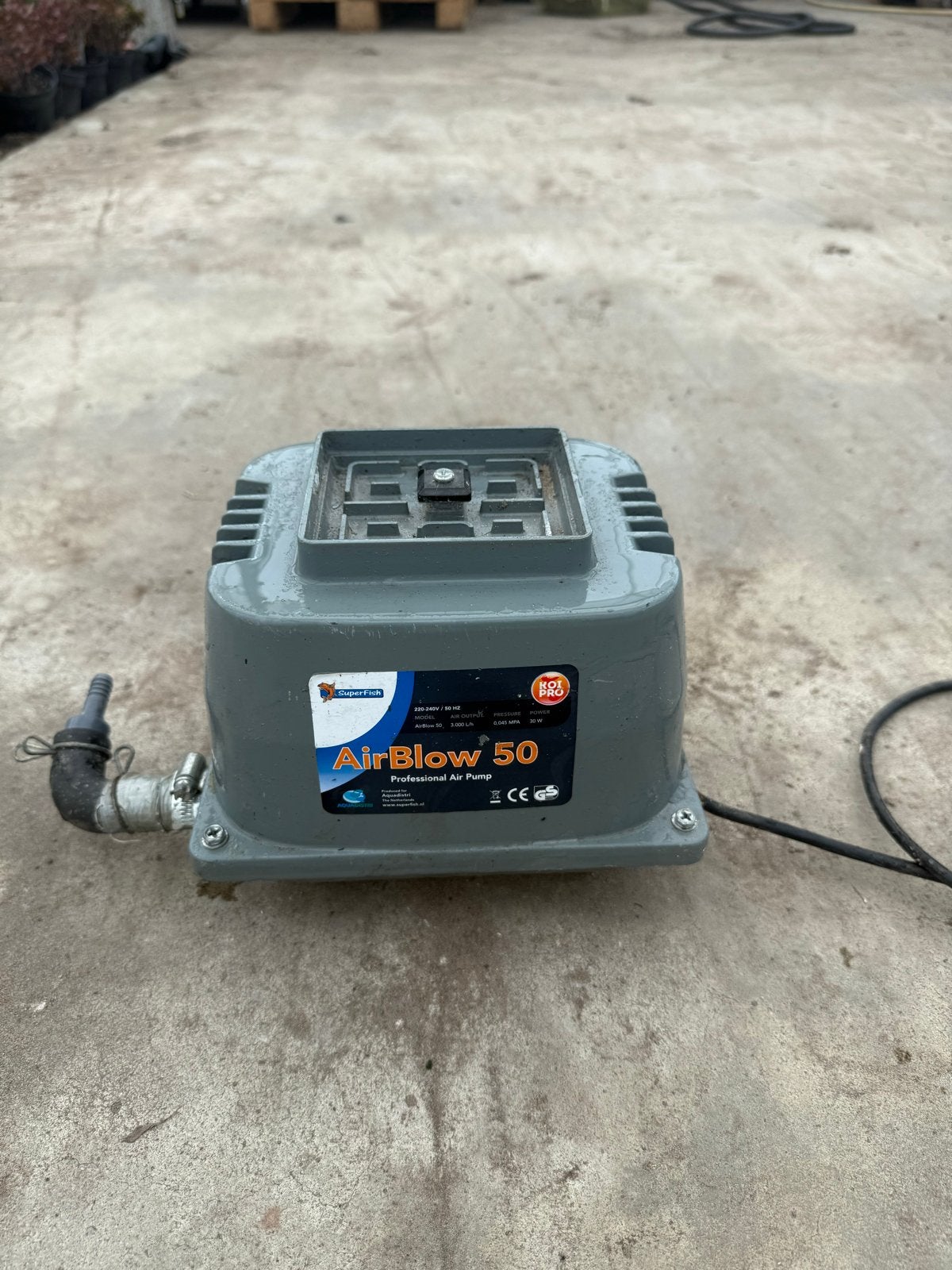 SuperFish Koi Pro AirBlow 50 Luchtpomp - 3000 L/u, Tuin en Terras, Vijver-toebehoren, Ophalen, Gebruikt, Vijverpomp