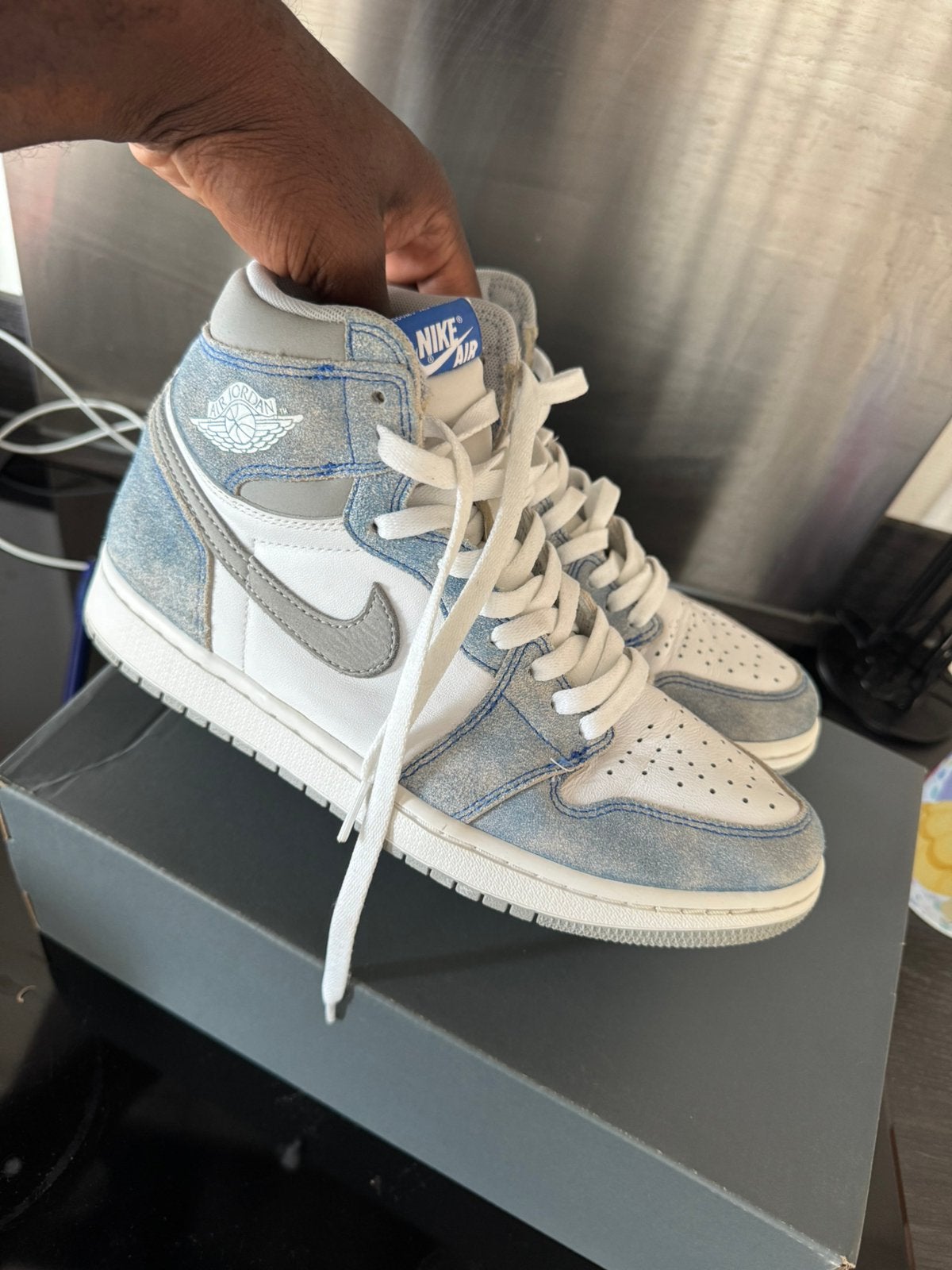 Air Jordan 1 Retro High OG “Hyper Royal 42, Ophalen of Verzenden, Zo goed als nieuw, Blauw