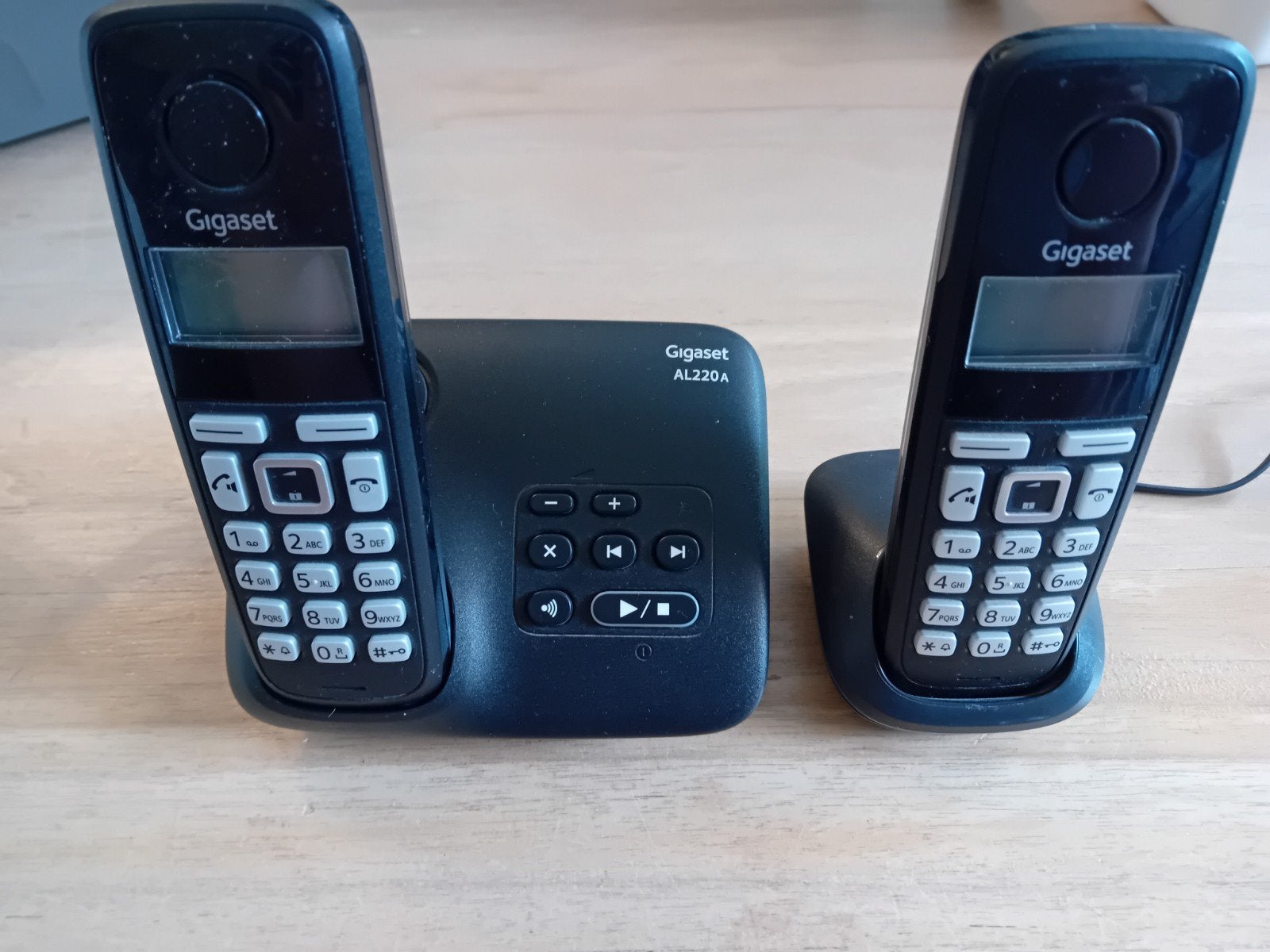 Gigaset Vaste Telefoon Set - 2 Handsets Zwart, Ophalen of Verzenden, Gebruikt, 2 handsets