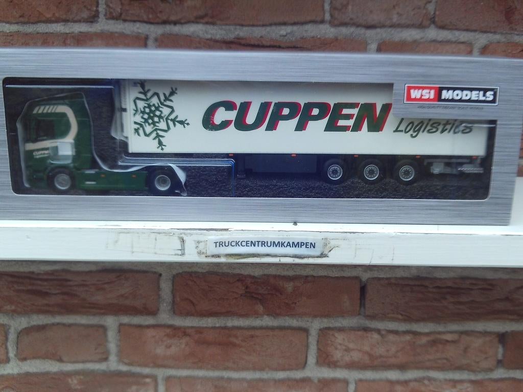 WSI  Scania  R  Highline  van  Cuppen - Logistics., Hobby en Vrije tijd, Modelauto's | 1:50, Ophalen of Verzenden, Nieuw, Bus of Vrachtwagen