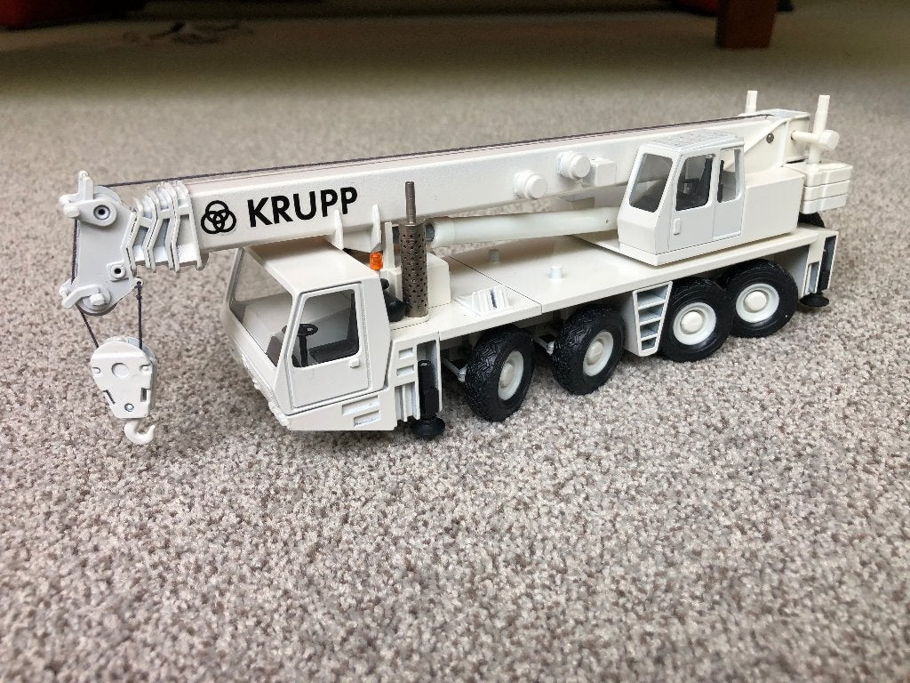 Krupp KMK 4070 telescoopkraan 1:50 past bij NZG of Conrad, Ophalen of Verzenden, Nieuw, Hijskraan, Tractor of Landbouw, Overige merken