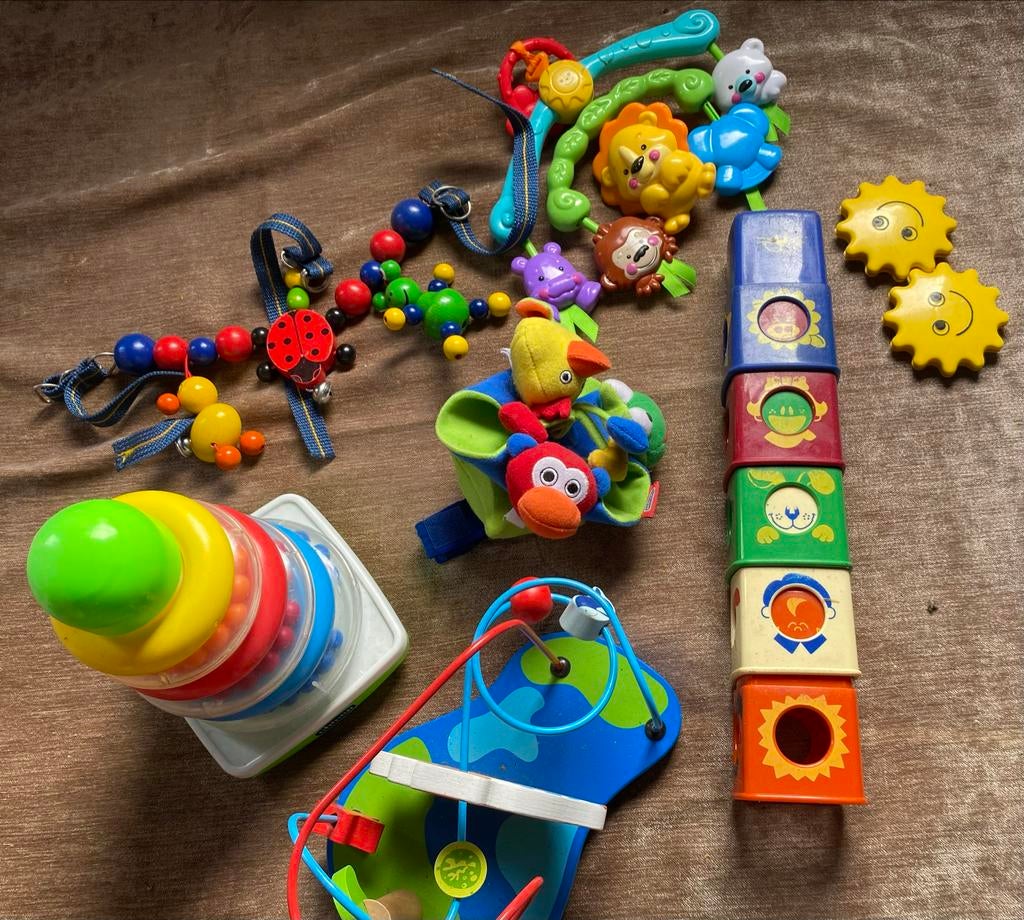Diverse baby speelgoed set - rammelaars, stapeltoren, mobiel, Ophalen of Verzenden, Overige typen, Met geluid