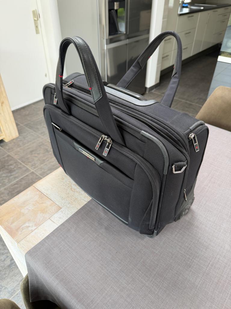 Samsonite laptoptas op wieltjes - Zeer goede staat, Computers en Software, Laptoptassen, Gebruikt, Trolleytas, 17 inch of meer