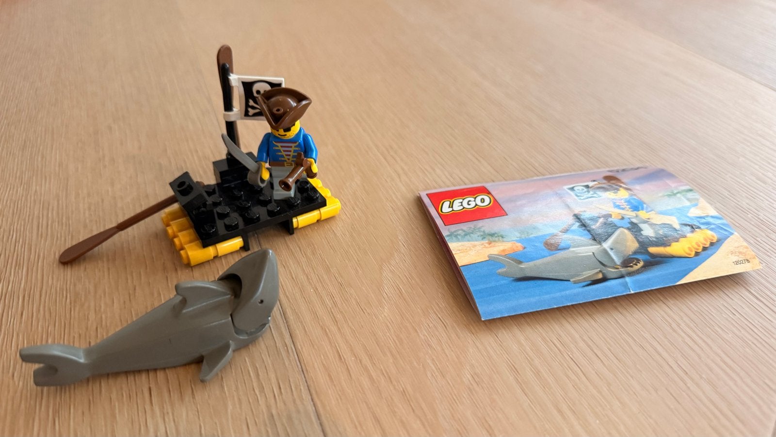 Lego Pirates 6234: Vlot met Piraat en Haai, Lego, Zo goed als nieuw, Compleet, Complete set