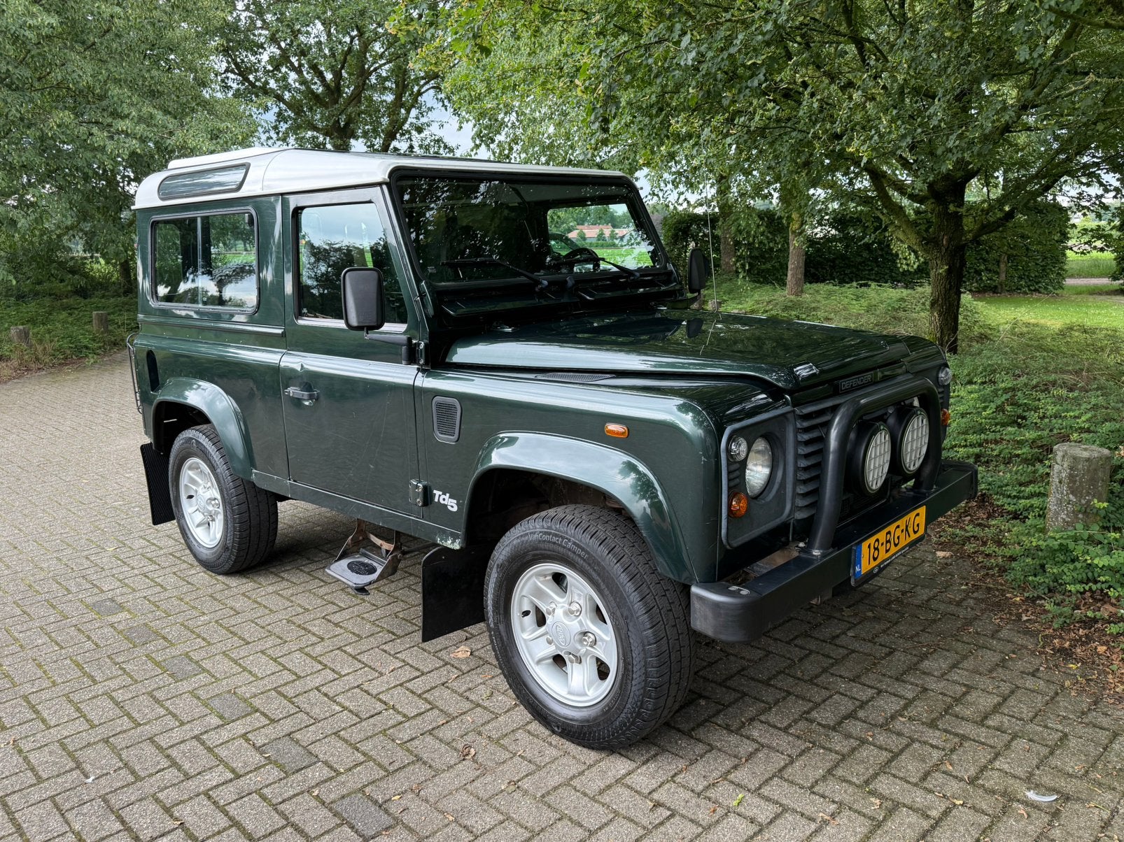 Land Rover Defender 90 TD5 Hardtop 2002 *GRIJS KENTEKEN*, 2495 cc, 122 pk, Origineel Nederlands, Vierwielaandrijving