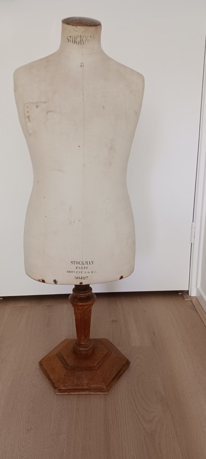 Paspop buste van Stockman, Ophalen