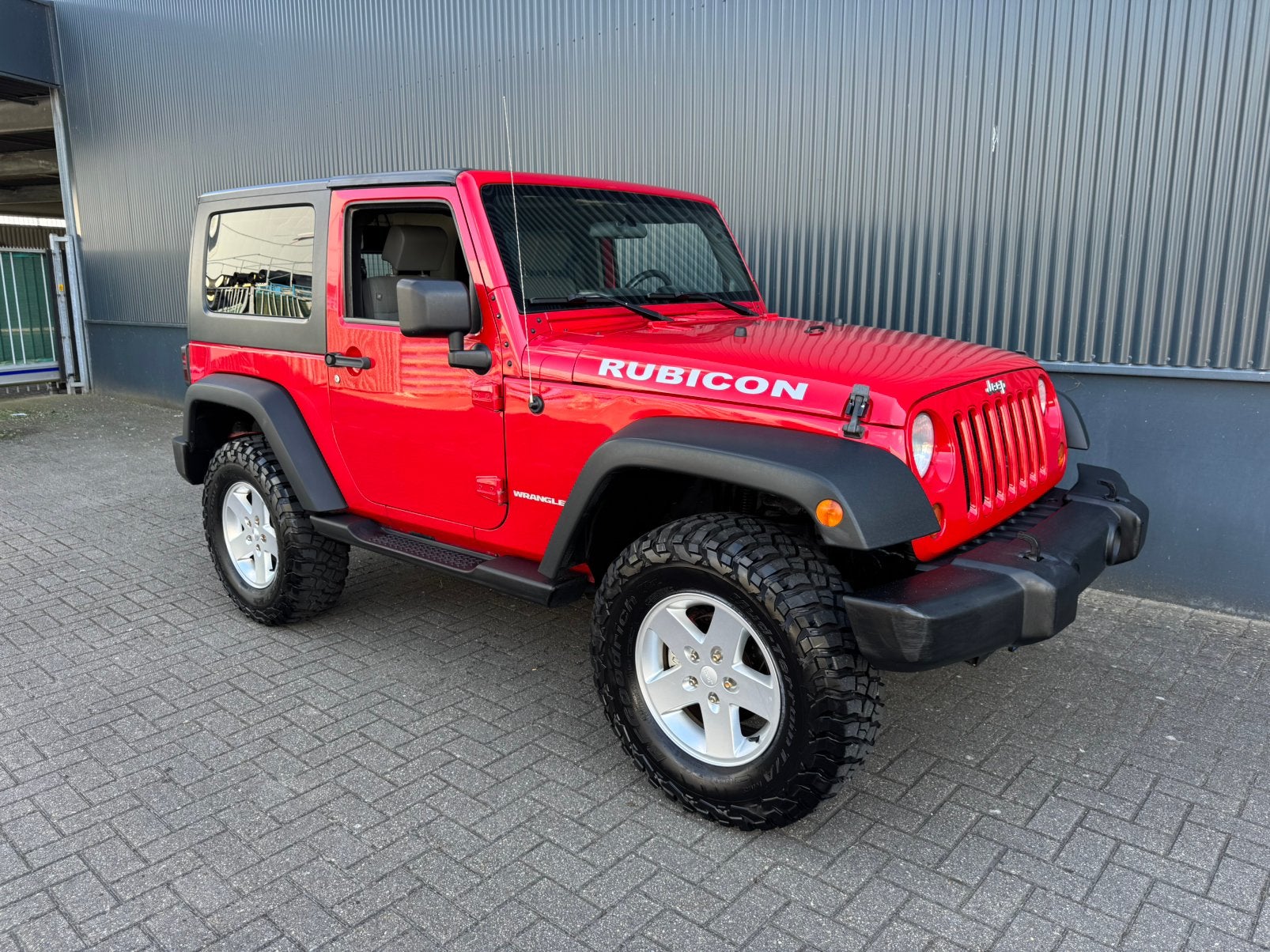 Jeep Wrangler Rubicon 3.8 V6 | Youngtimer, Grijs kenteken, Stof, 2 stoelen, 1920 kg, 6 cilinders