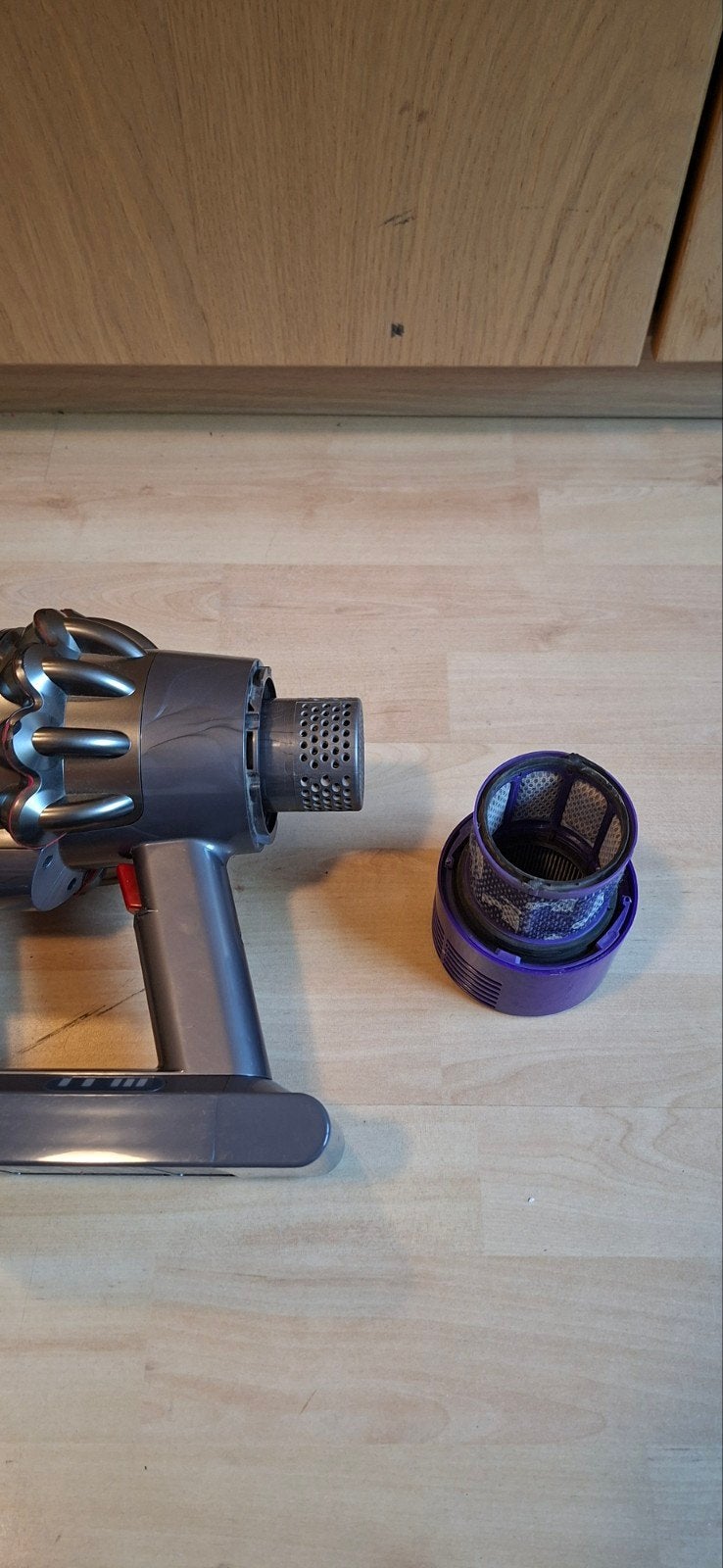 Foto 8 van Dyson Cyclone V10 - Draadloze stofzuiger