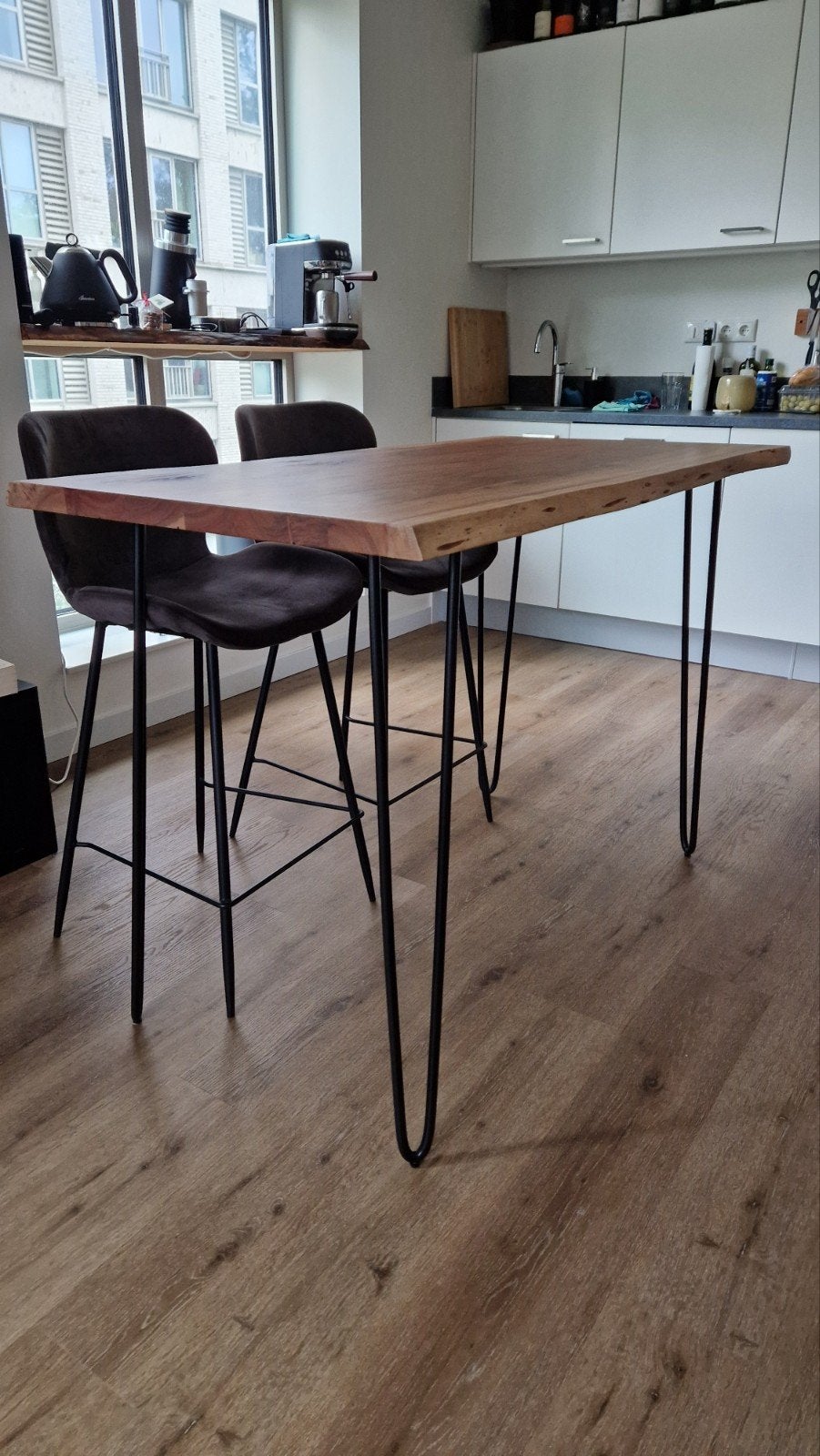 Bartafel met stalen poten - 4LIVING - Loods5, 50 tot 100 cm, 100 tot 150 cm, Zo goed als nieuw, Vier personen