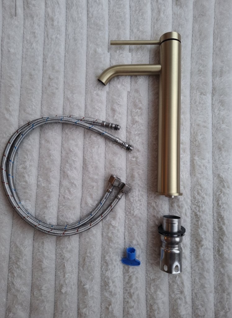 Gloednieuwe hoge kraan wastafel of keuken GOUD EN ZWART RVS, Ophalen of Verzenden, Nieuw, Rvs, Kraan