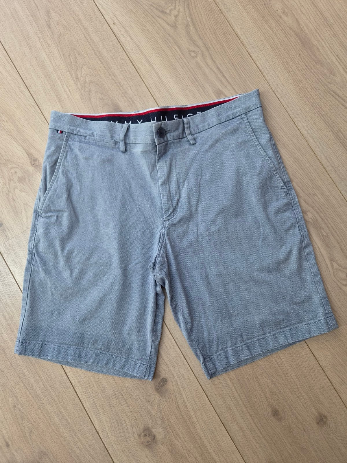 Tommy Hilfiger korte broek, Ophalen of Verzenden, Zo goed als nieuw, Blauw
