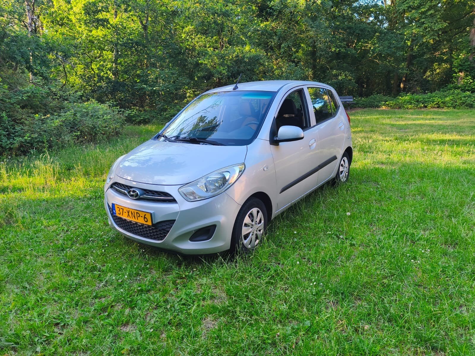 Hyundai i10 1.1 I 5DR 2012 Grijs, Auto's, Hyundai, 4 cilinders, 400 kg, Leder en Stof, Origineel Nederlands