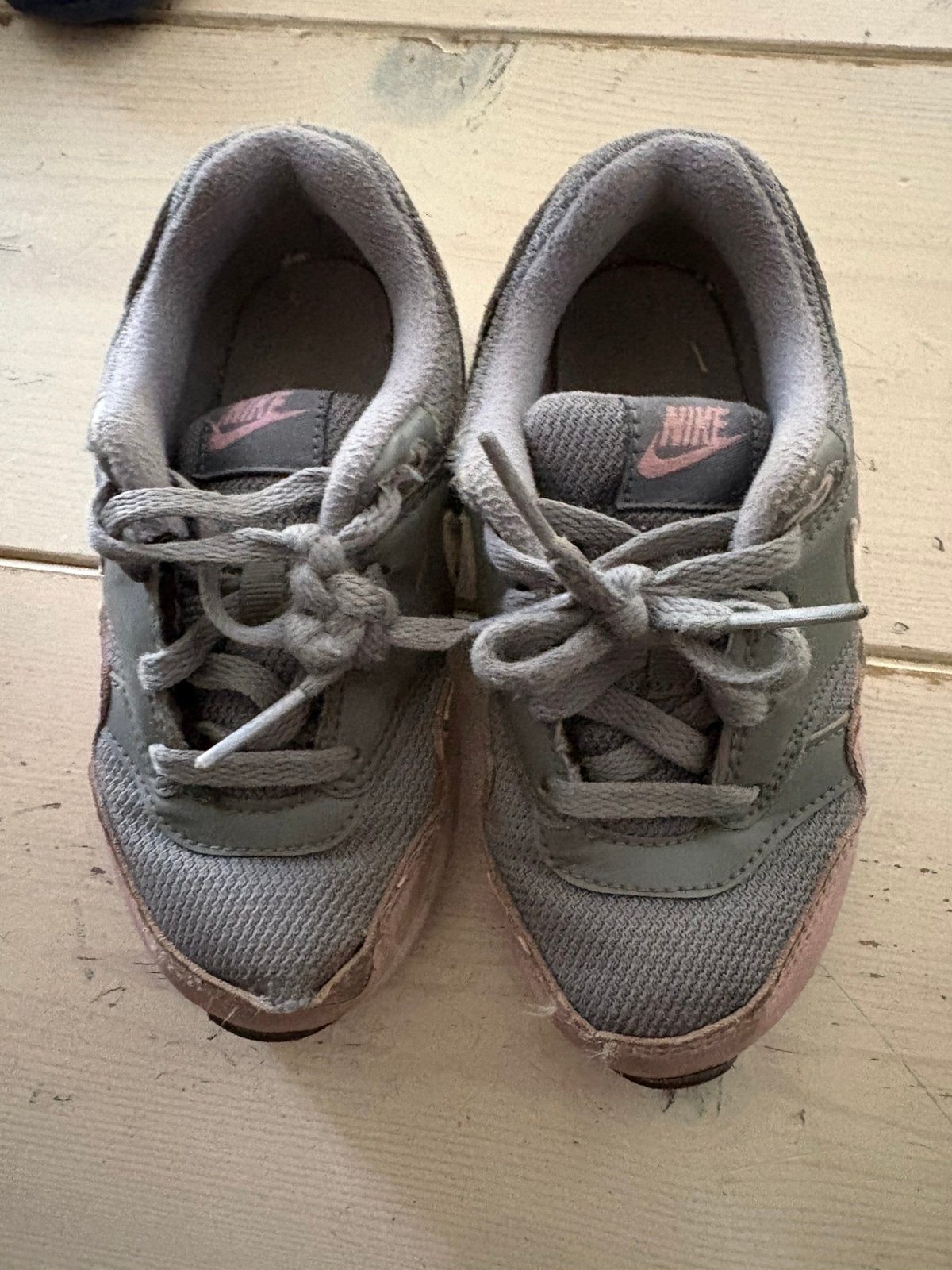 Nike air max 1 maat 26, Gebruikt, Meisje, Sportschoenen, Ophalen of Verzenden