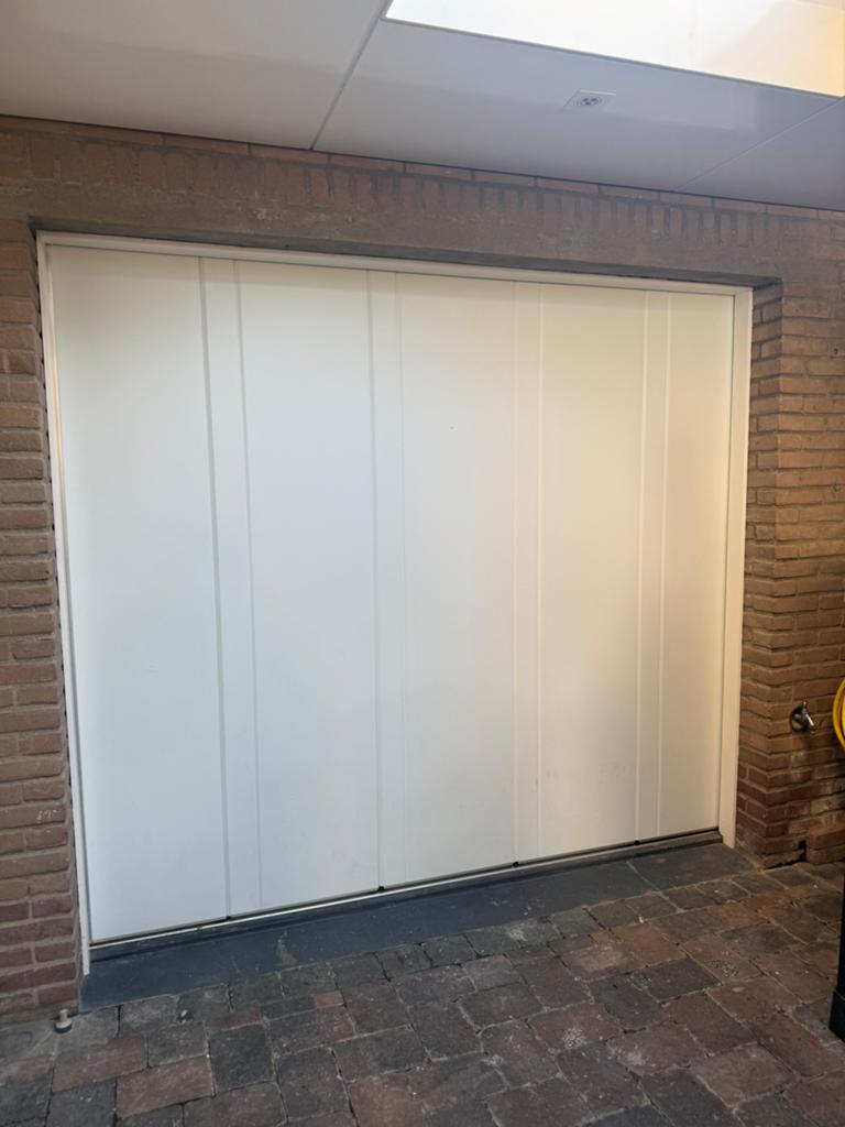 Elektrische garagedeur 240x217 cm compleet met motor, Ophalen, Nieuw, 200 cm of meer