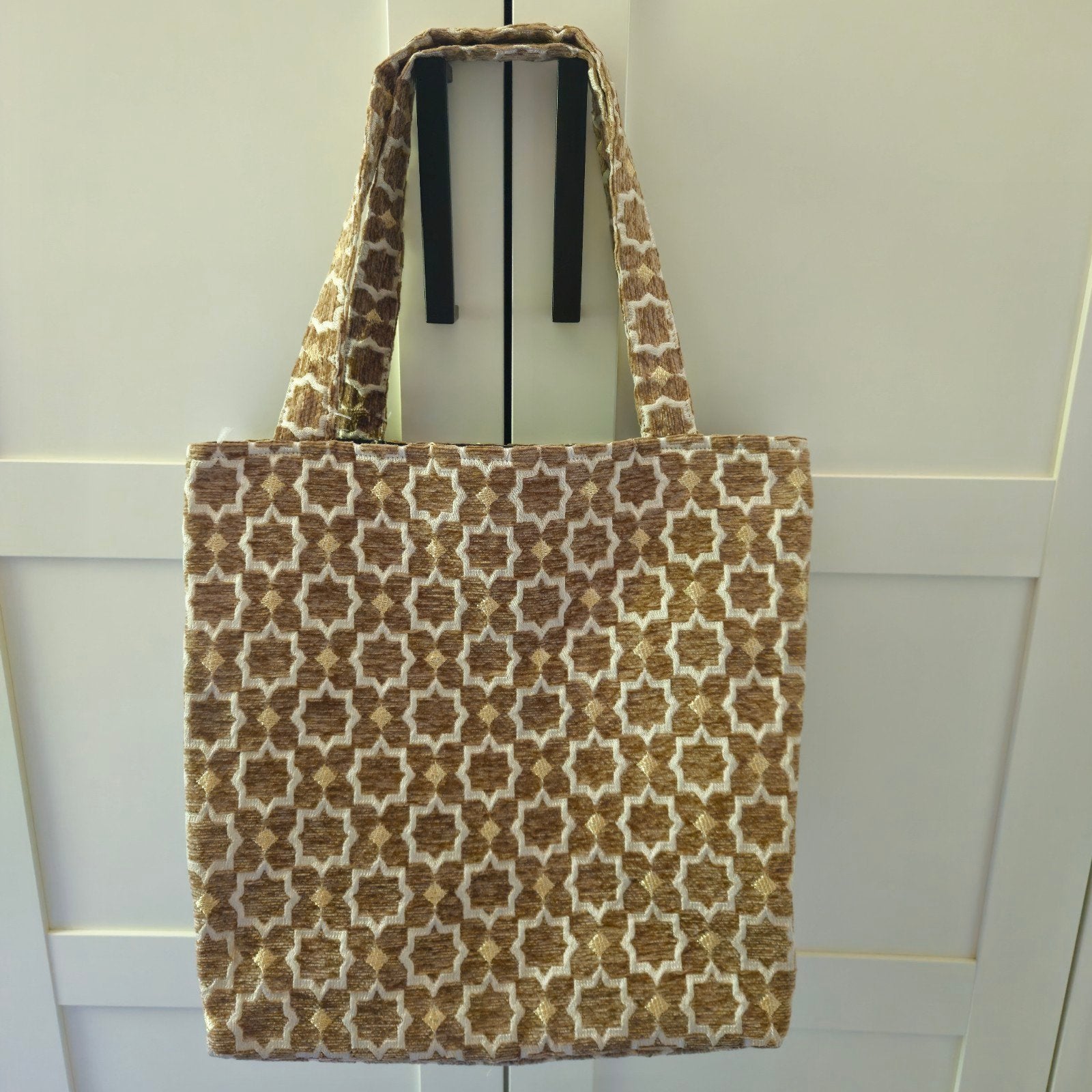 Kastopruiming: Grote/ruime Stijlvolle Shopper Tas met Uniek, Ophalen of Verzenden, Zo goed als nieuw, Beige, Shopper