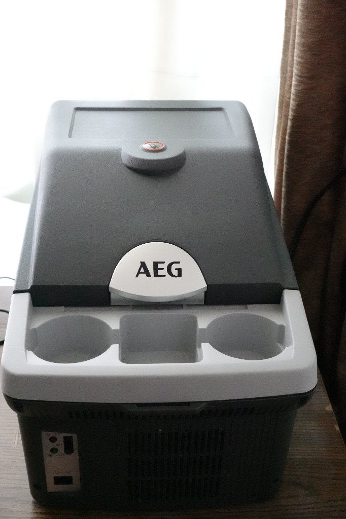 AEG 12V Auto Koelbox 16L met Kompas & Bekerhouders, Ophalen, Gebruikt, Koelbox, Elektrisch