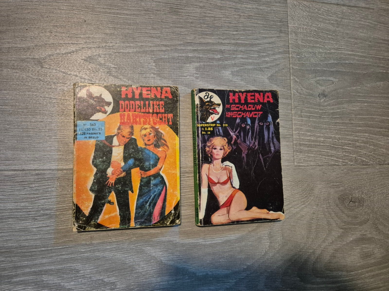 Hyena pockets: Dodelijke Hartstocht & Schaduw en Schavot, Ophalen of Verzenden, Gelezen, Onbekend, Nederland