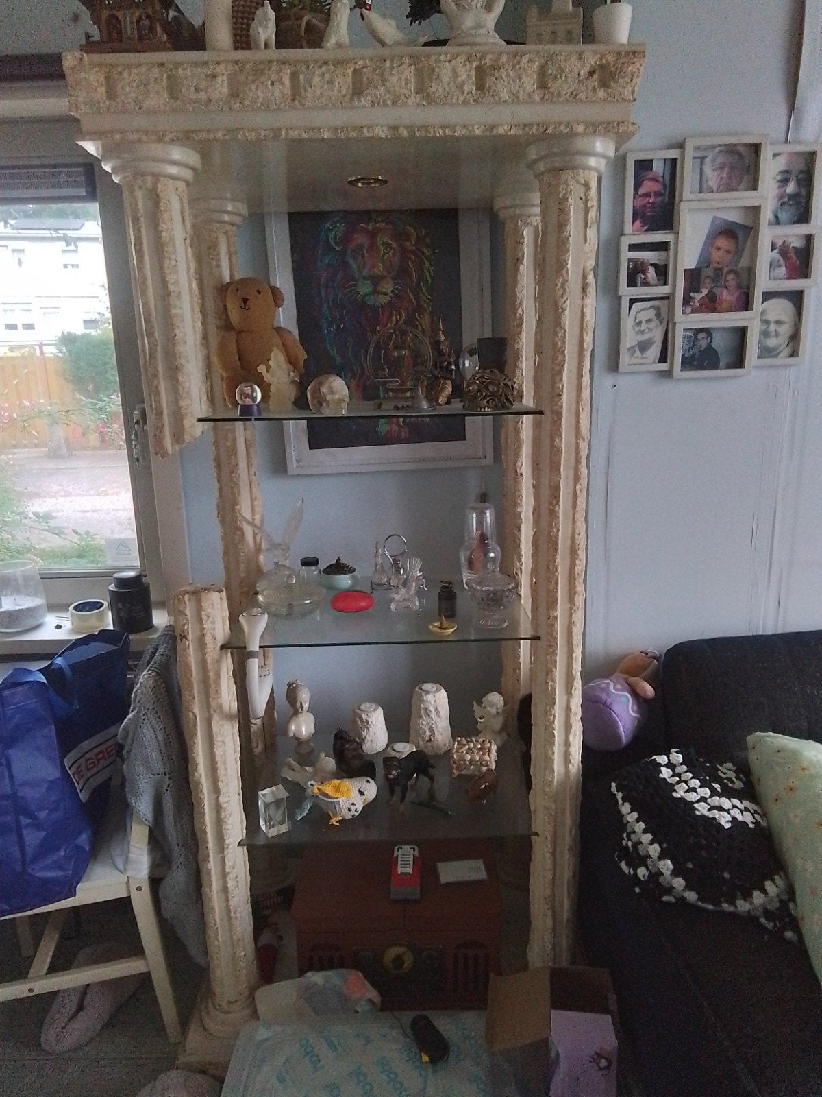 t.e.a.b Decoratieve vitrinekast met glazen planken, Ophalen, Met plank(en), Gebruikt, 50 tot 100 cm