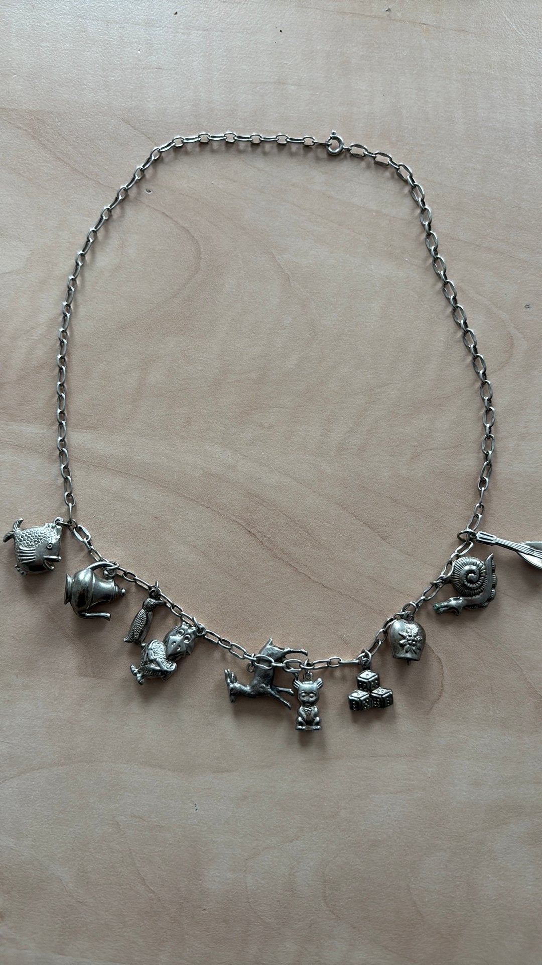 Zilveren Bedelketting met 10 bedels, Ophalen of Verzenden, Zo goed als nieuw, Zilver, Zilver