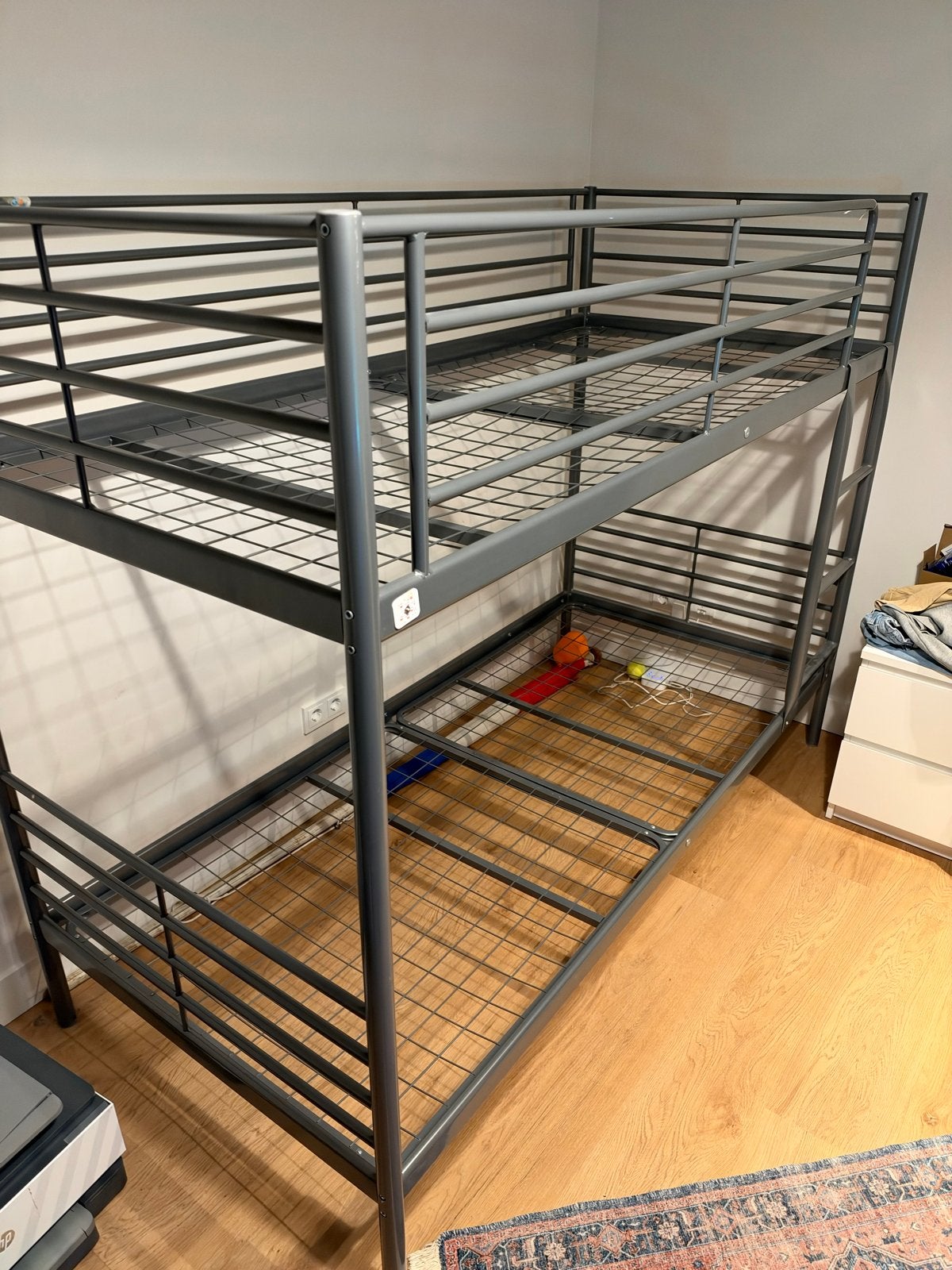 Stevig metalen stapelbed - Ideaal voor kleine ruimtes, Ophalen, Gebruikt, 90 cm, 160 tot 180 cm