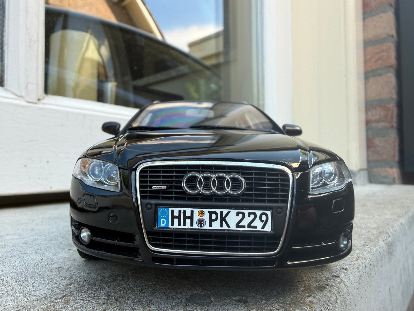 1:18 Audi A4 Avant 3.2 V6 FSi zwart 2005 B7 Minichamps, Hobby en Vrije tijd, Modelauto's | 1:18, Auto, Ophalen of Verzenden, Charlottenburger Allee 49, Aachen, 52068, DE