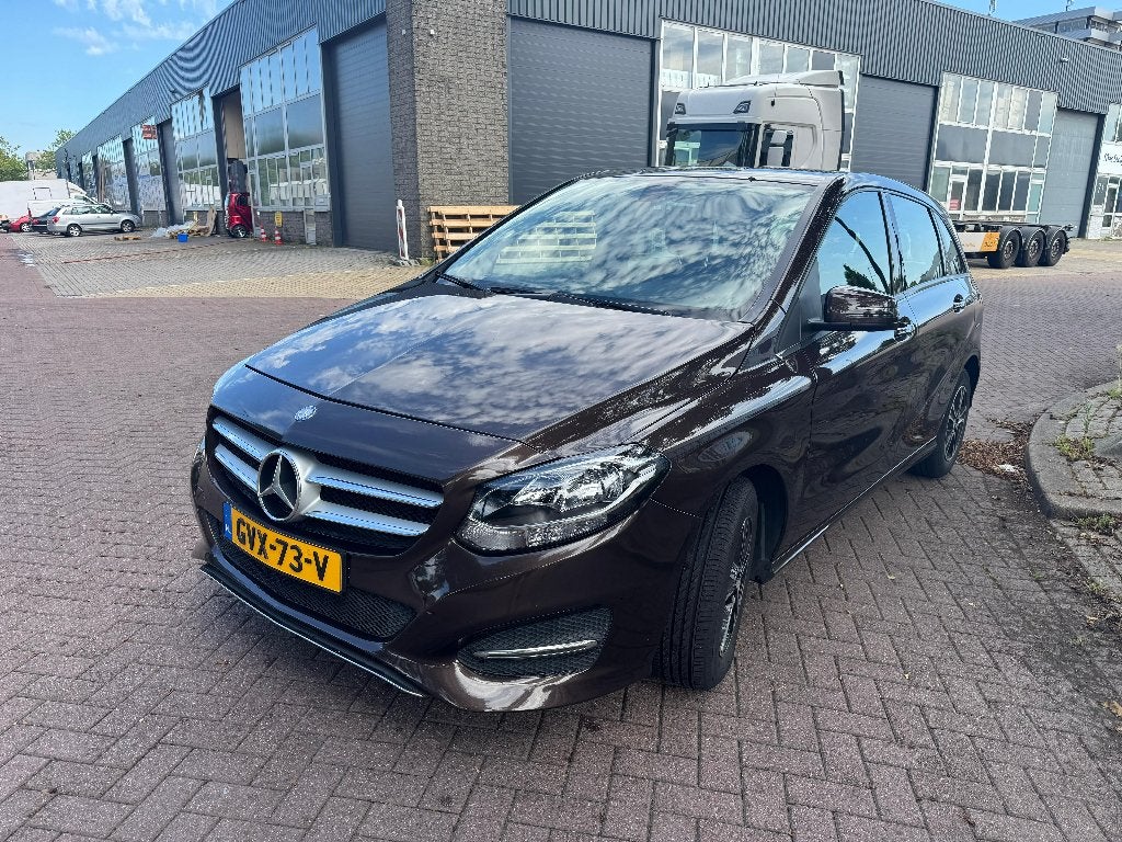 Mercedes-Benz B-Klasse 1.6 B180 5DRS BE Dct7 2016 Bruin, 1325 kg, 4 cilinders, Bruin, Metallic lak