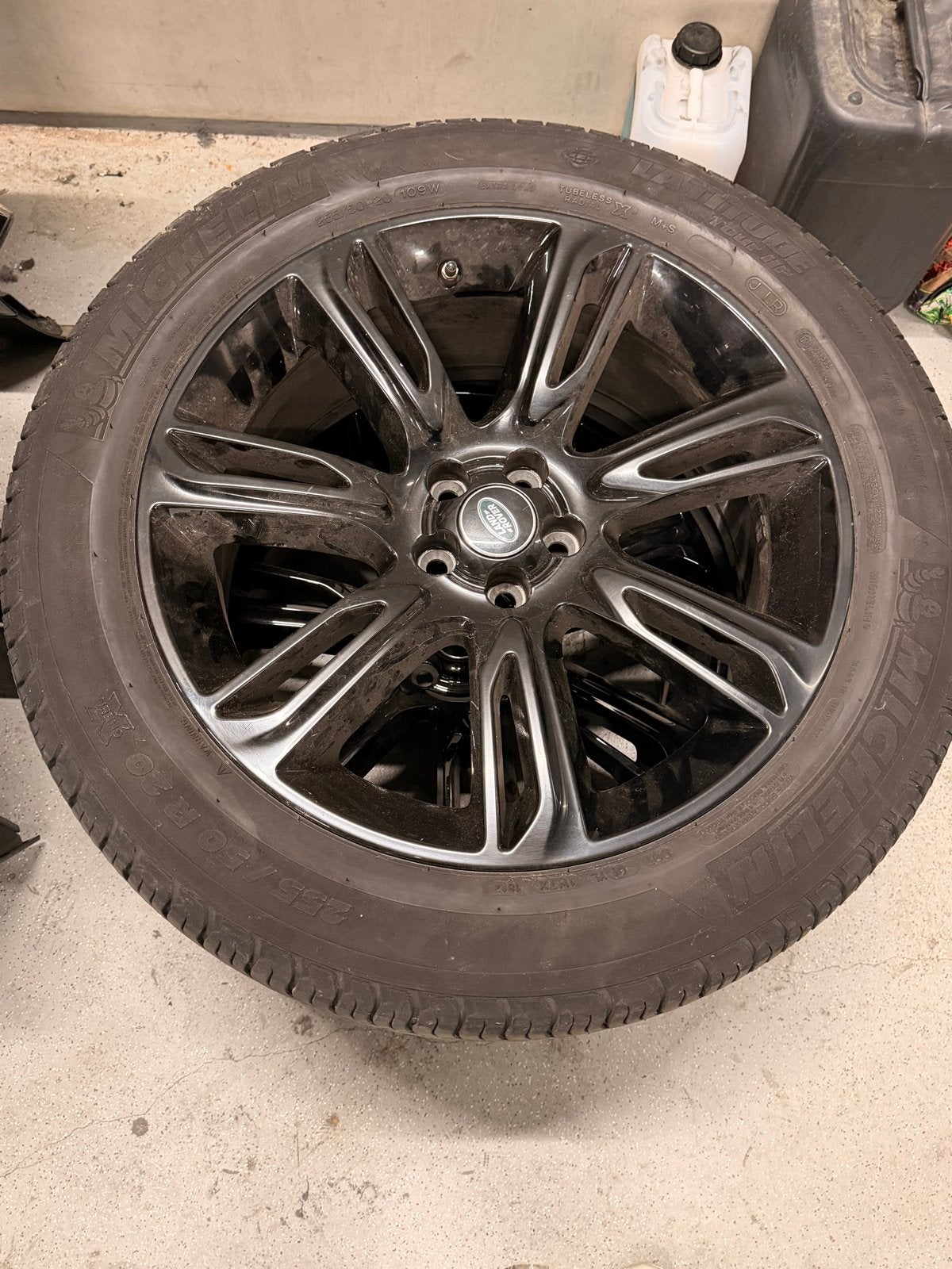 Originele Land Rover Velar 20 inch velgen met banden, Auto-onderdelen, Banden en Velgen, Ophalen, Gebruikt, Banden en Velgen, Terreinwagen