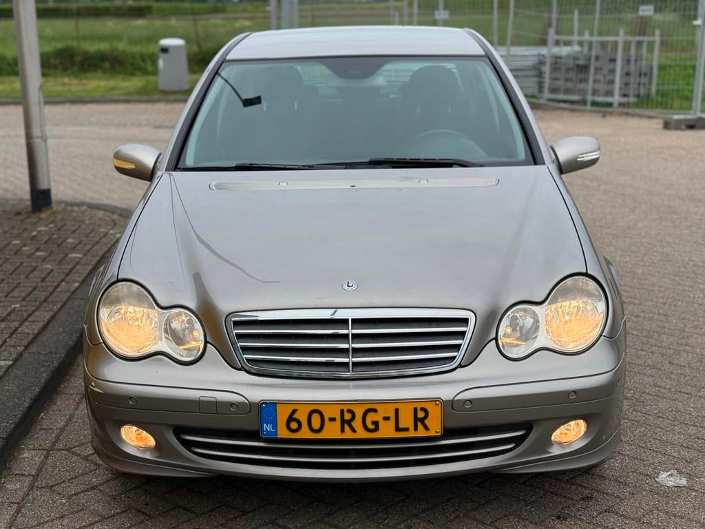 Mercedes-Benz C-klasse 180 K. Classic Bj 2005 Airco Pdc v+a, Gebruikt, 1796 cc, Origineel Nederlands, Handgeschakeld