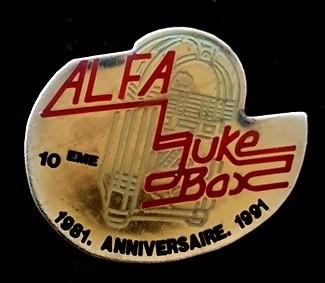 Alfa Juke box pin 1981-1991, Verzamelen, Verzenden, Nieuw, Merk, Speldje of Pin