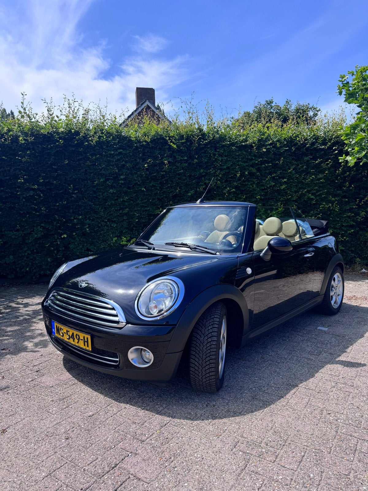 Mini Cabrio Chili  1.6 120pk 2009 Zwart - NIEUWE APK, Auto's, Beige, 4 cilinders, Cabriolet, 4 stoelen