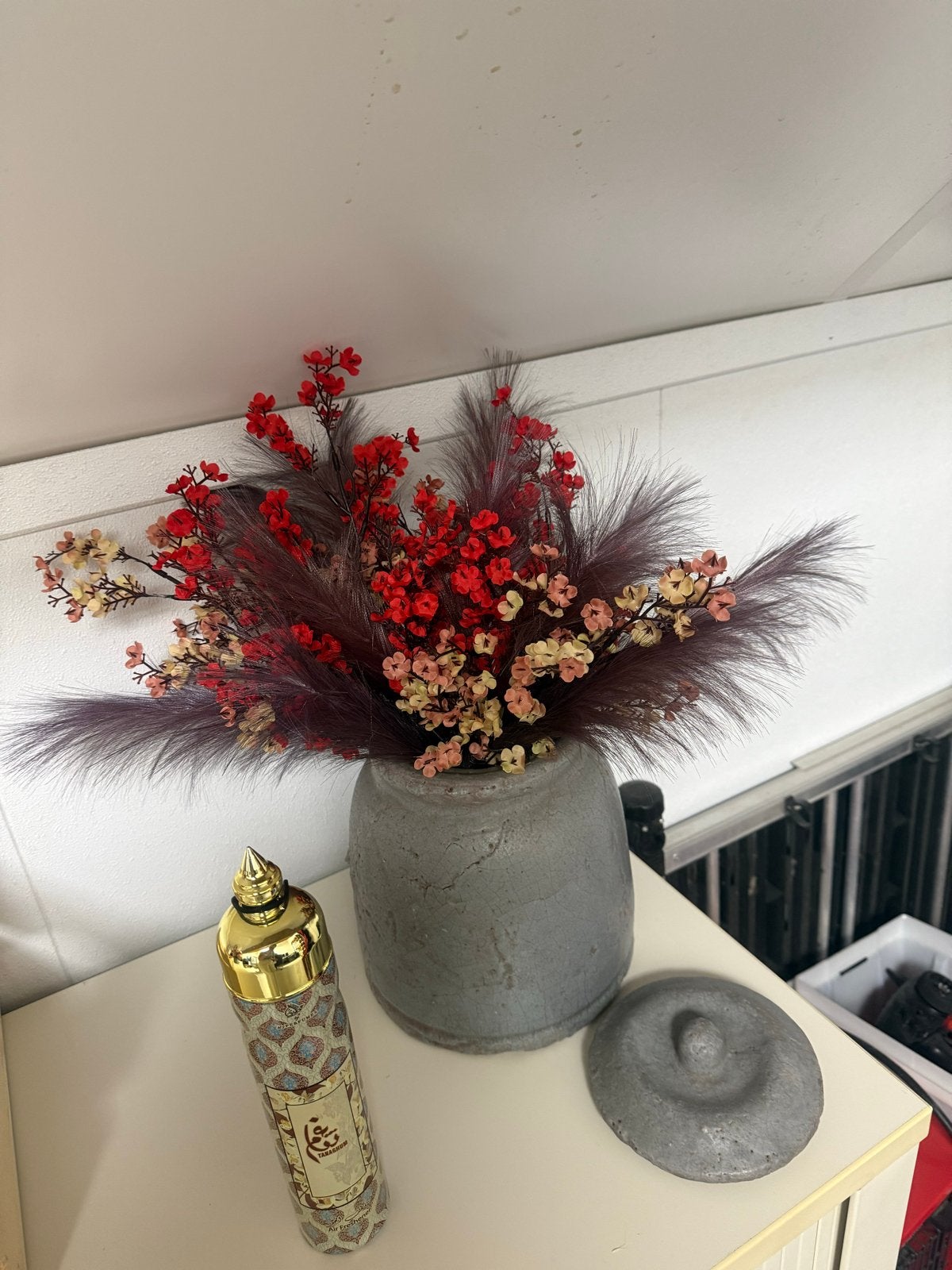 kunstbloemen en pluimen met eventueel vaas / bloempot, Ophalen of Verzenden, Nieuw