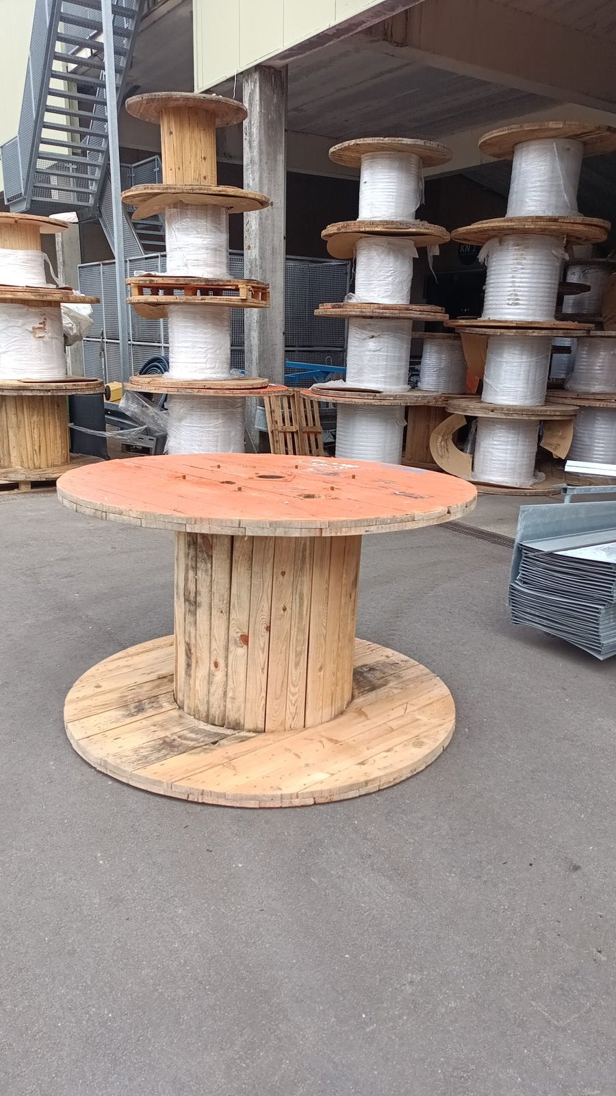 Houten haspels in oranje kleur, Ophalen of Verzenden
