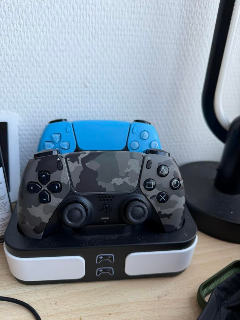 Ps5 controller oplader, Ophalen, Zo goed als nieuw, Controller