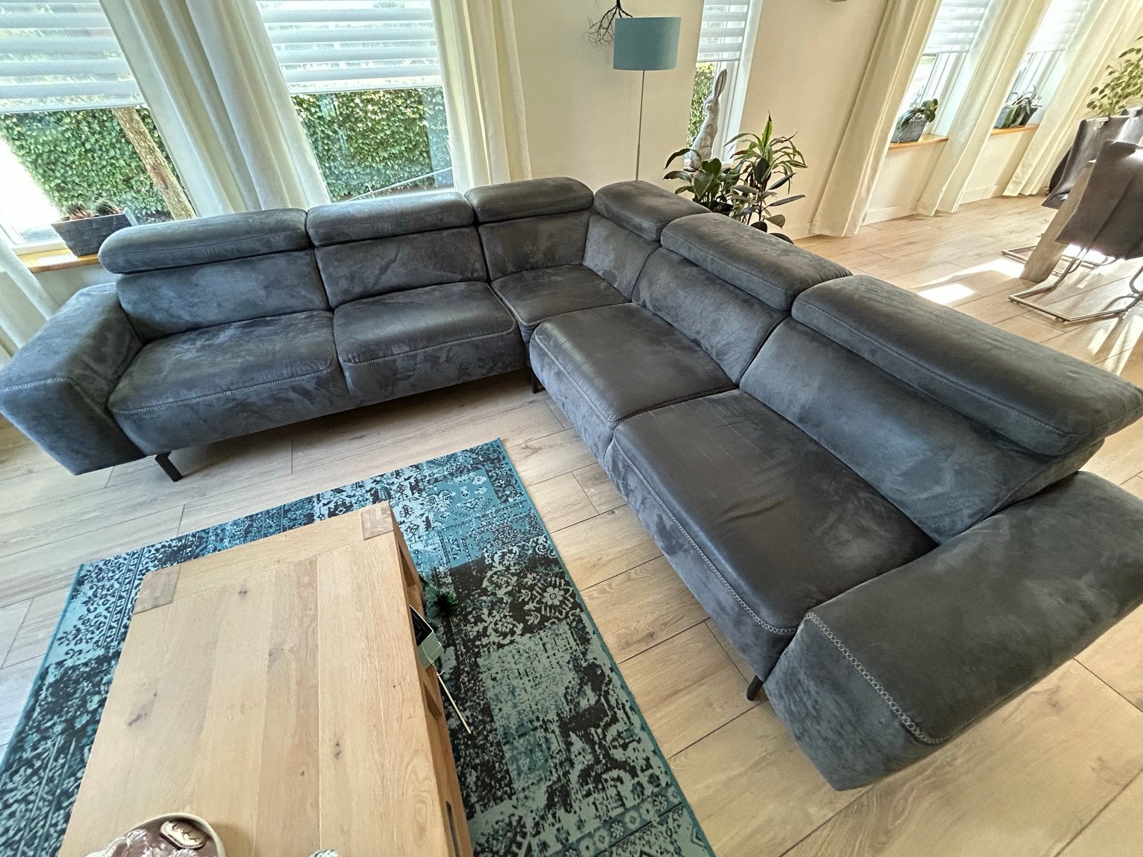 Grote hoekbank met verstelbare hoofdsteunen, Ophalen, 250 tot 300 cm, Gebruikt, 100 tot 125 cm