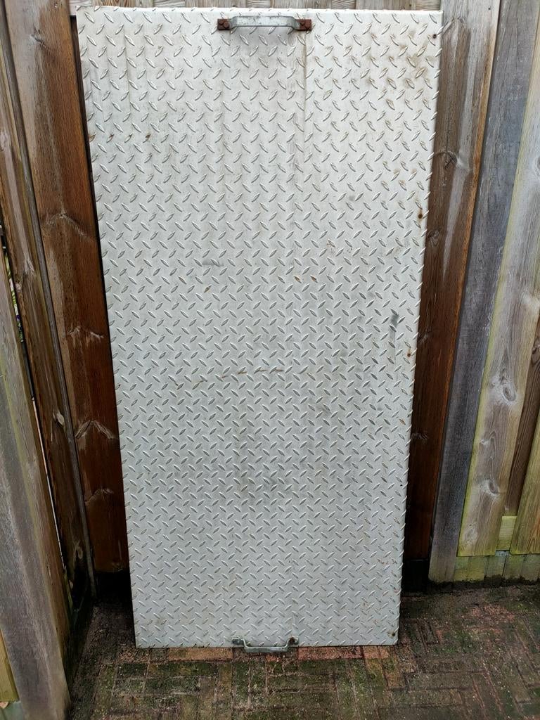 Traanplaat rvs 3 mm dik 80x172,5, Ophalen