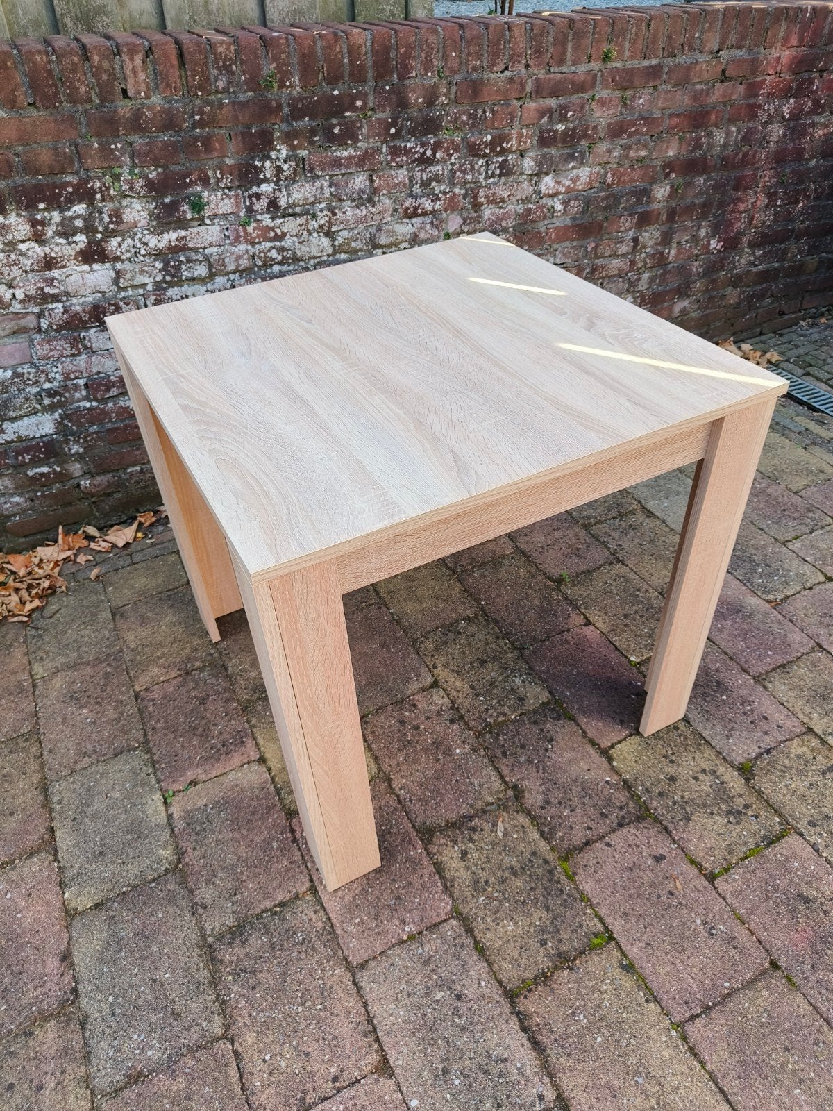 Nieuwe vierkante eettafel - Licht hout - 80 x 80, 75 hoog, Ophalen, Modern minimalistisch, Gebruikt, 50 tot 100 cm