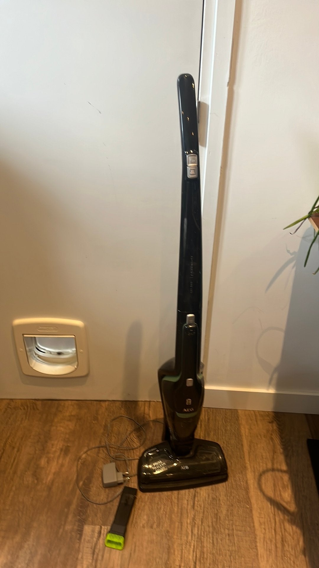 AEG CX7 steelstofzuiger kruimeldief, Witgoed en Apparatuur, Stofzuigers, Ophalen, Gebruikt, Geschikt voor tapijt, Minder dan 1200 watt