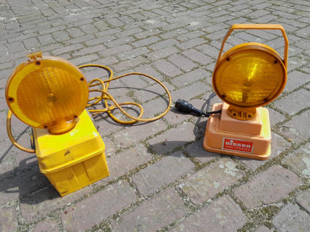 LAMPEN 2, Ophalen, Zo goed als nieuw, Overige typen