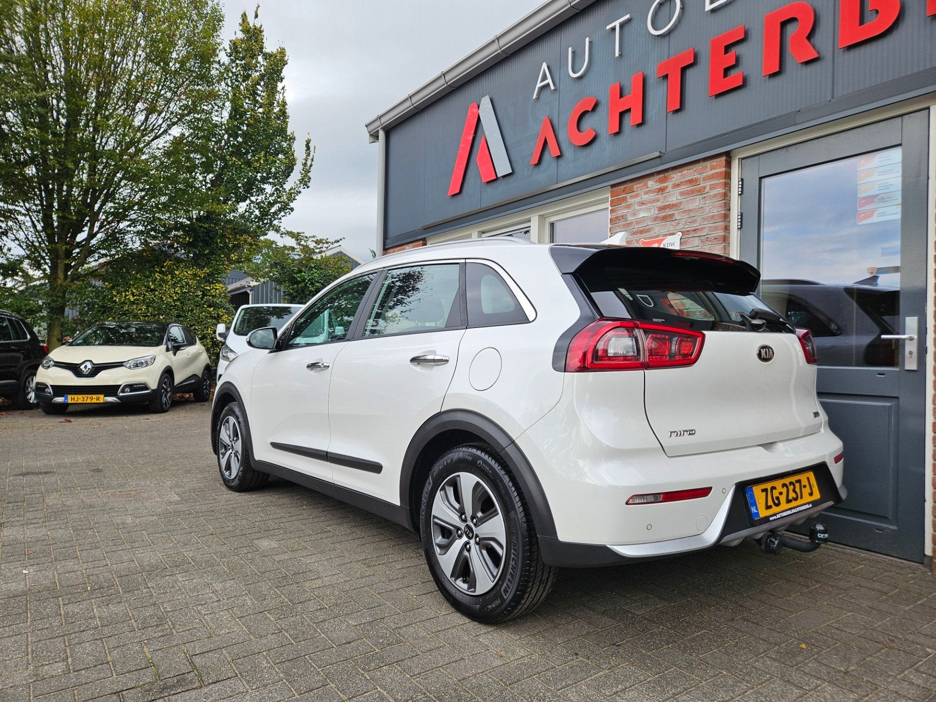 Kia Niro 1.6 GDi Hybrid ExecutiveLine Trekhaak! Camera! NAP!, Auto's, Dealer onderhouden, Gebruikt, Euro 6, Wit