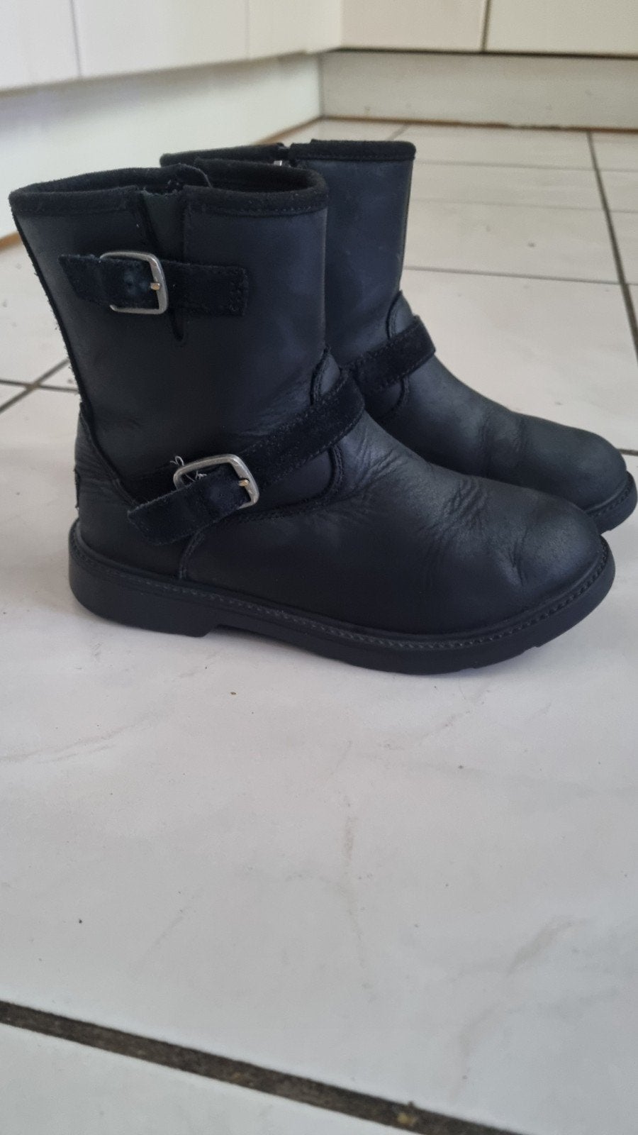 Uggs laarzen maat 33.5, Kinderen en Baby's, UGG, Verzenden, Meisje, Laarzen