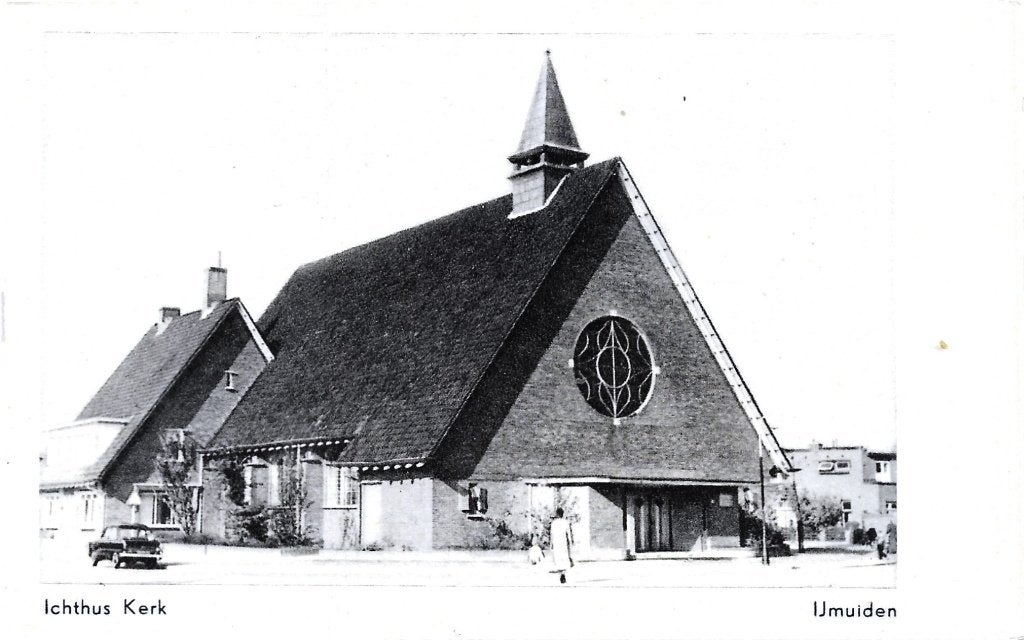 AK IJmuiden - Ichtus Kerk, Ophalen of Verzenden, 1960 tot 1980, Ongelopen, Noord-Holland